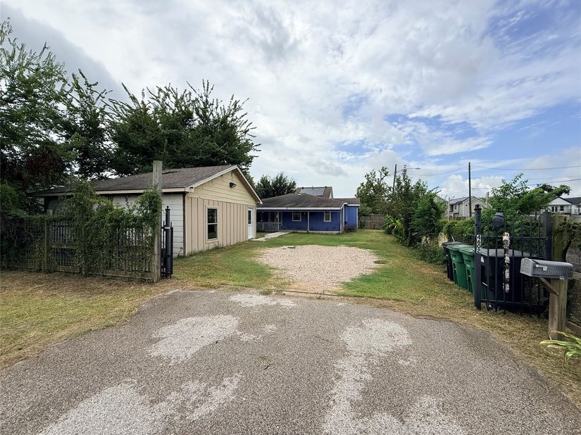 4602 Nichols Street, Houston TX 77020