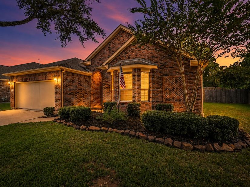 20743 Oakhurst Creek Drive, Porter TX 77365