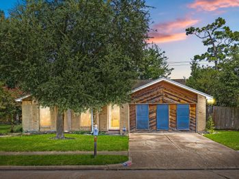 1346 Castle Glen Drive