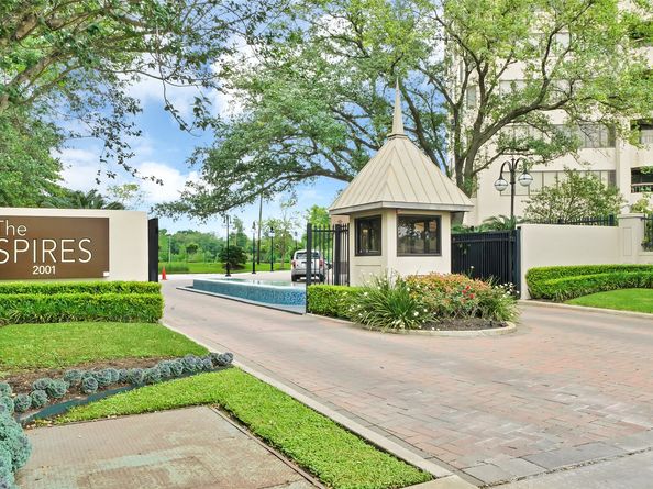 2001 Holcombe Boulevard 404, Houston TX 77030