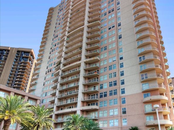 3505 Sage Road 2810, Houston TX 77056