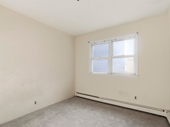 98 West 49th St, Bayonne NJ 07002