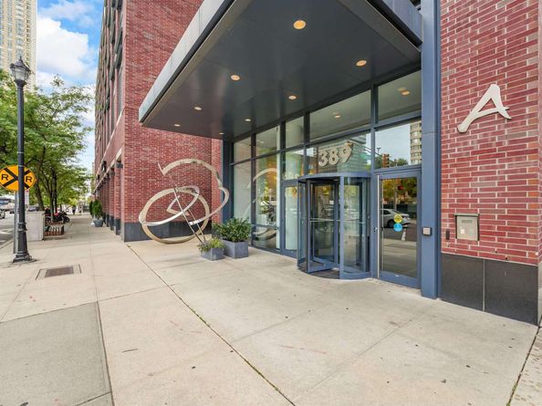 389 Washington St 11H, Jersey City NJ 07302