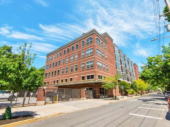 234 10th St 511, Jersey City NJ 07302