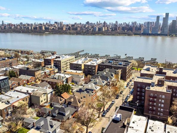 30 62nd St, West New York NJ 07093