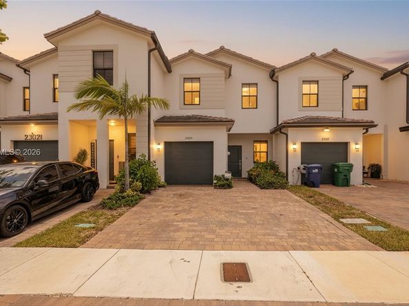 23029 SW 128th Place, Miami FL 33170