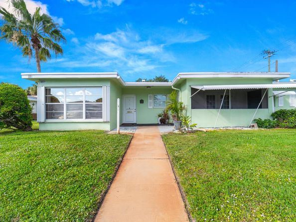 3331 Valley Road C, Boynton Beach FL 33435