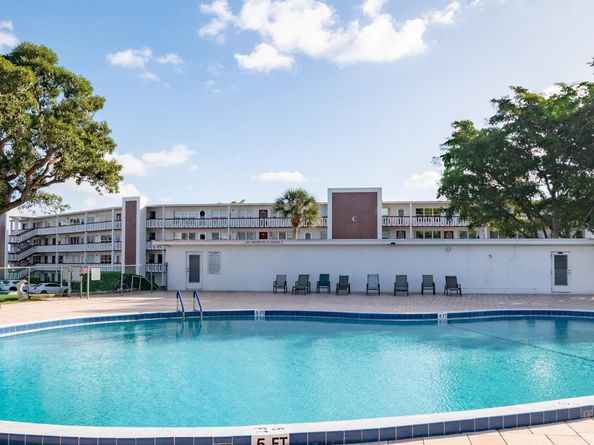 303 Greenbrier C, West Palm Beach FL 33417