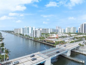 3000 E Oakland Park Blvd.