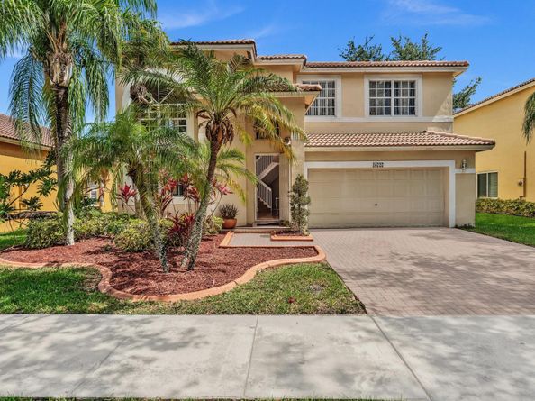 16727 Sapphire Isle, Weston FL 33331
