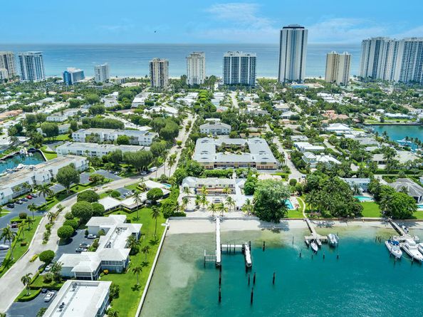 3025 Lake Drive, Singer Island FL 33404