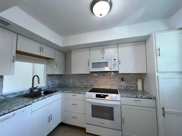 117 Royal Park Drive 2A, Oakland Park FL 33309