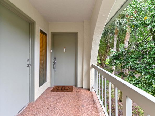 1202 Bahama Bend J2, Coconut Creek FL 33066