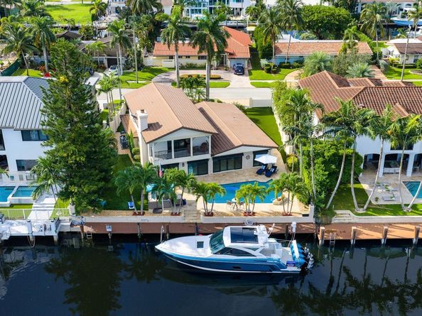 2541 NE 48th St, Lighthouse Point FL 33064