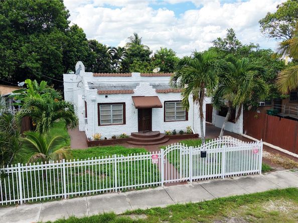 1727 NW 50th Street, Miami FL 33142