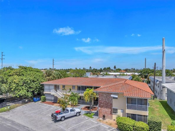 2101 NE 68th Street 202, Fort Lauderdale FL 33308