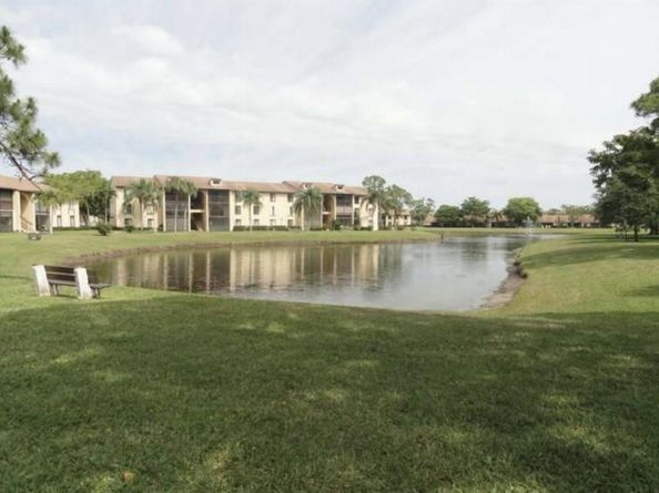 814 Sky Pine Way G2, Greenacres FL 33415