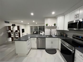 1425 Atlantic Shores Blvd