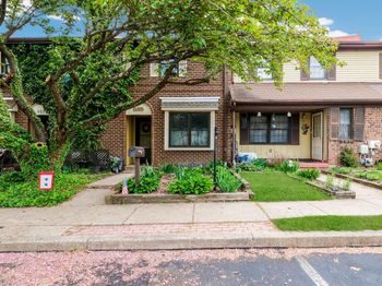 885 Andover Place