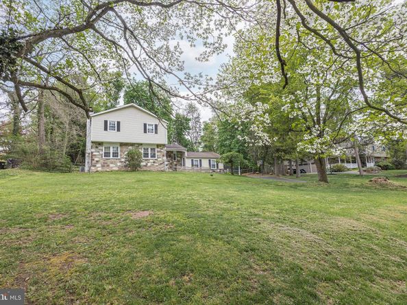 71 Oak Drive, Doylestown PA 18901