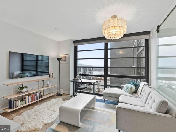 1300 4TH Street SE 806, Washington DC 20003