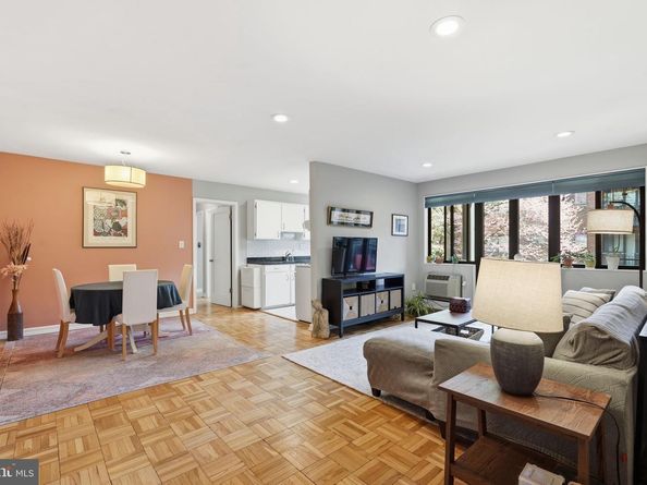 2325 42nd Street NW 321, Washington DC 20007