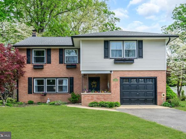 16 Glenolden Road, Yardley PA 19067
