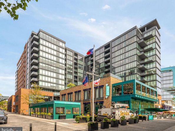 45 Sutton Square SW 906, Washington DC 20024
