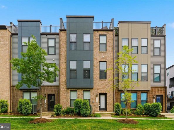 2315 Liberty Loop, Herndon VA 20171