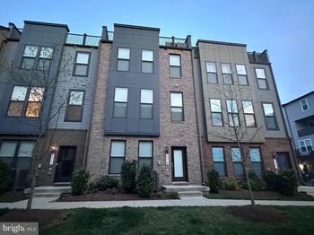 2315 Liberty Loop