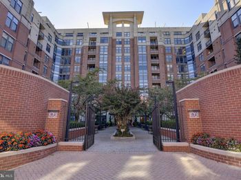 1021 N Garfield Street