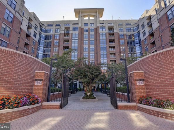 1021 N Garfield Street 132, Arlington VA 22201