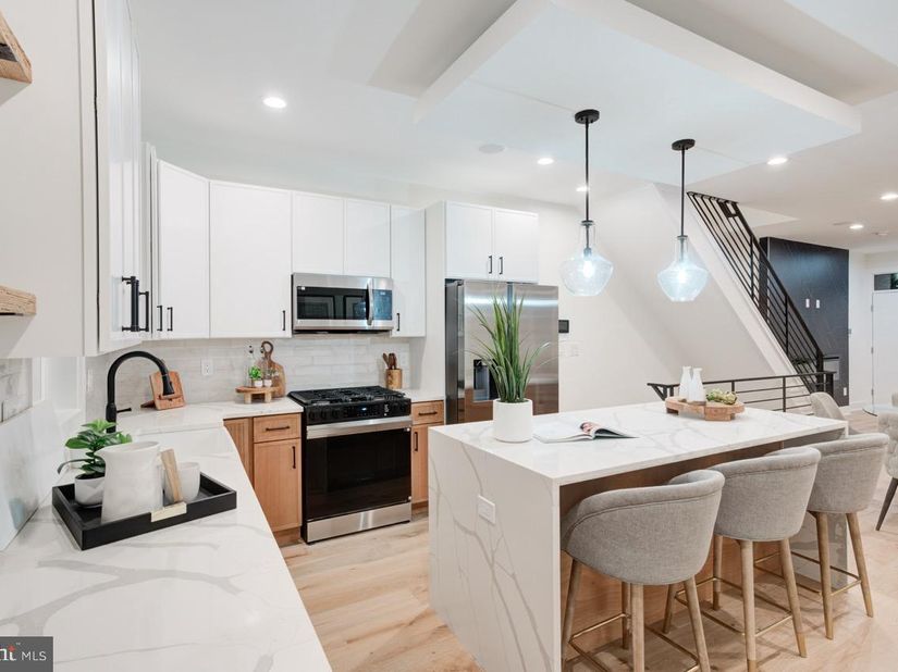2622 E Harold Street, Philadelphia PA 19125