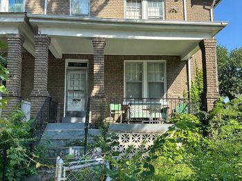 1122 Holbrook Street NE