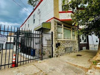 515-17 W Ruscomb Street