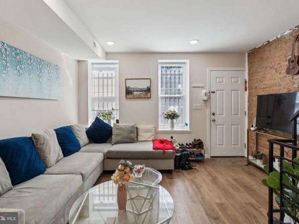703 Winton Street, Philadelphia PA 19148