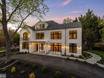 5125 Upton Street NW