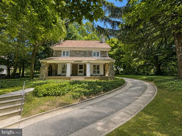 6711 Lincoln Drive, Philadelphia PA 19119
