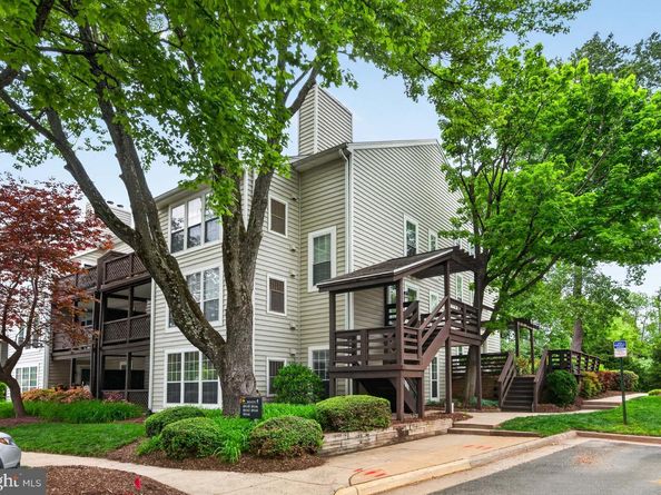 10146 Oakton Terrace Road 10146, Oakton VA 22124