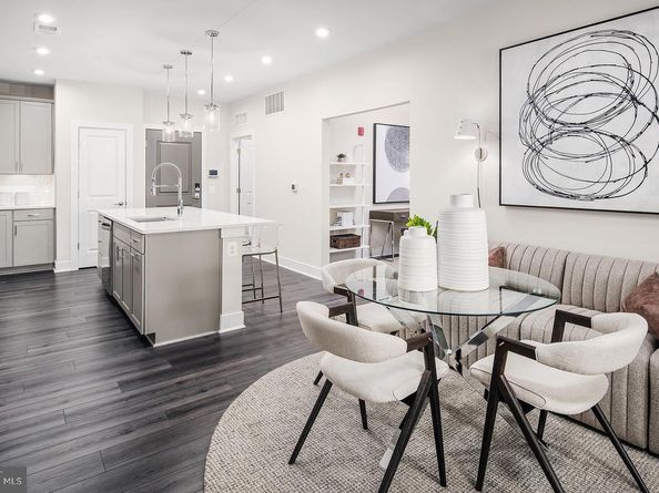 1961 Illumination Drive 5, Vienna VA 22182