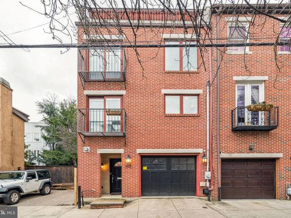 913 N Lawrence Street, Philadelphia PA 19123