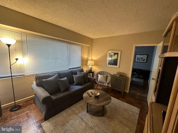 2141 I Street NW 615, Washington DC 20037