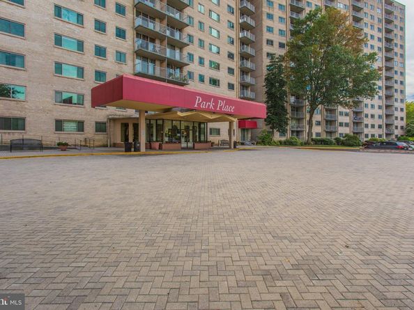 2500 N Van Dorn Street 521, Alexandria VA 22302