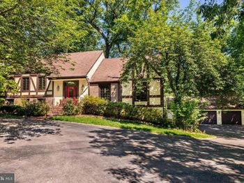 644 Robinson Lane