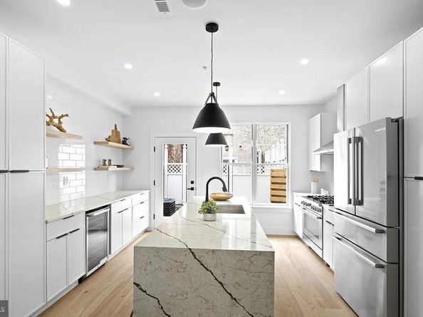 726 S Chadwick Street, Philadelphia PA 19146