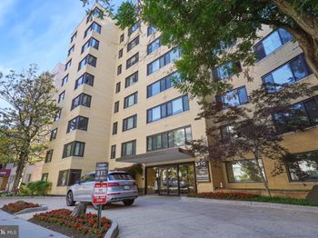 5410 Connecticut Avenue NW