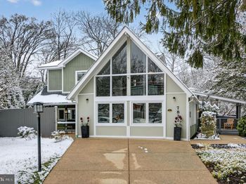 7822 Holmes Run Drive