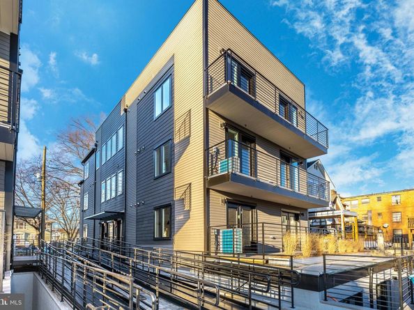 1009 Rhode Island Avenue NE 1, Washington DC 20018