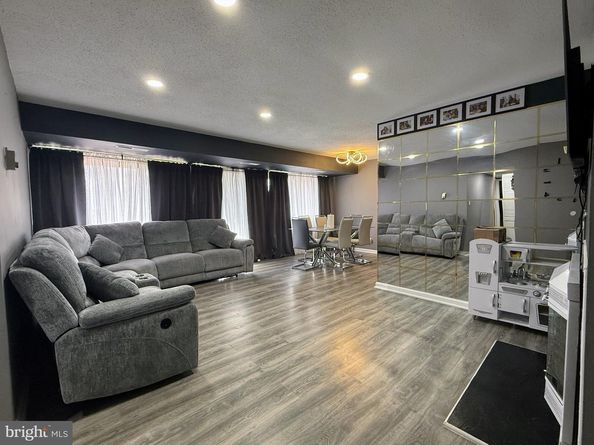 5831 Quantrell Avenue 505, Alexandria VA 22312