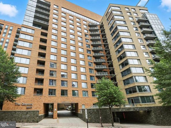 2001 15TH Street N 111, Arlington VA 22201